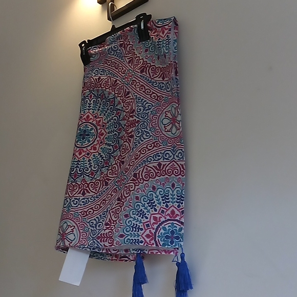 Mandela Tassel Textile Tablecloth - Picture 9 of 13